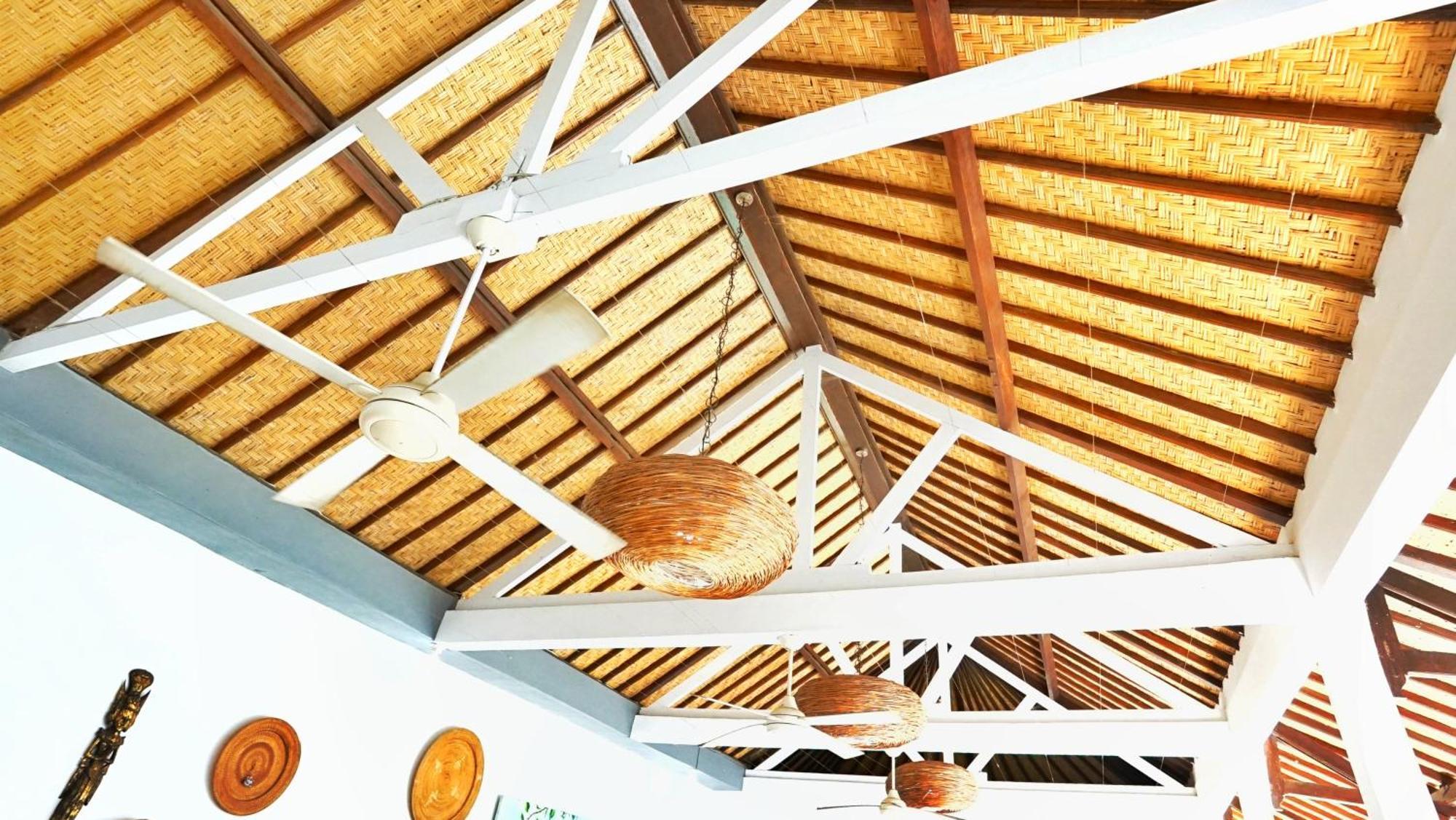 Villa Te Kawau Seminyak  Luaran gambar
